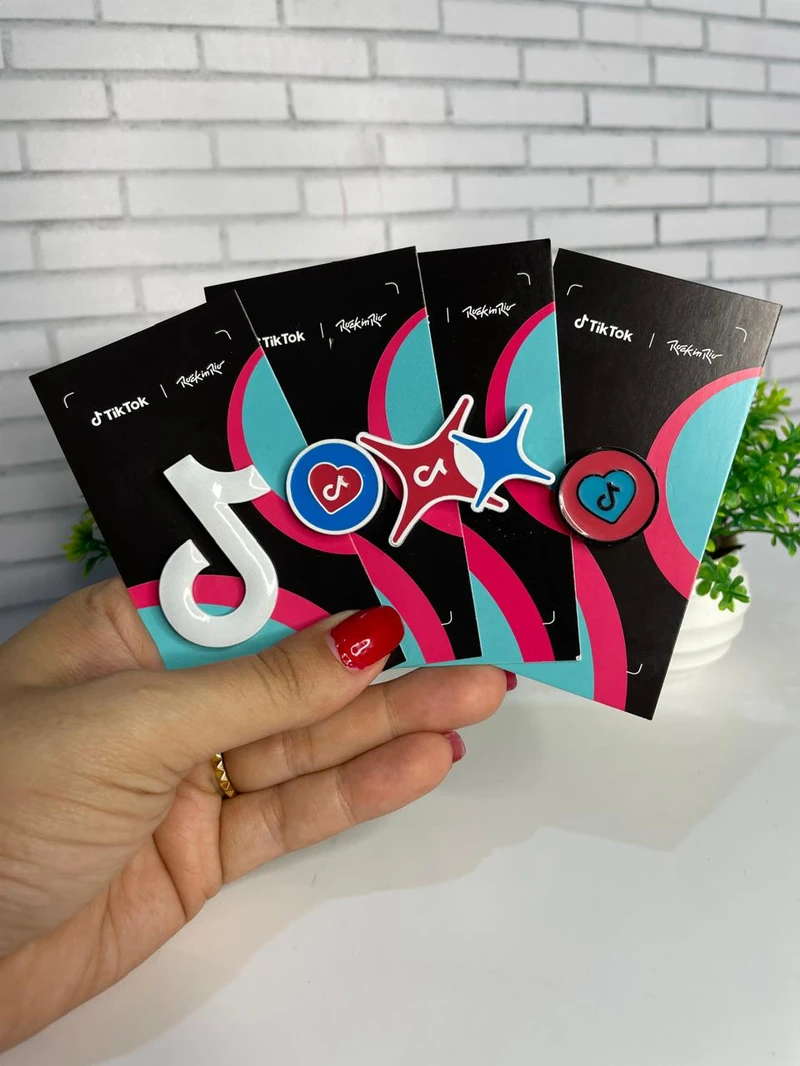 Fábrica de broches personalizados